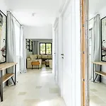 Castro Mesembria Boutique מלון נסבר