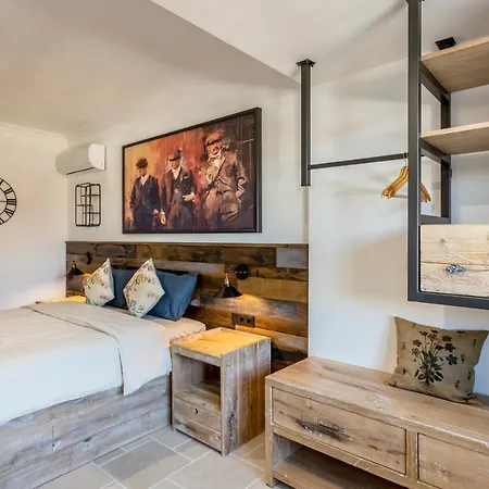 Castro Mesembria Boutique Nesebar
