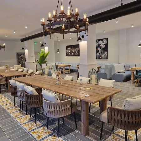 Castro Mesembria Boutique * ネセバル