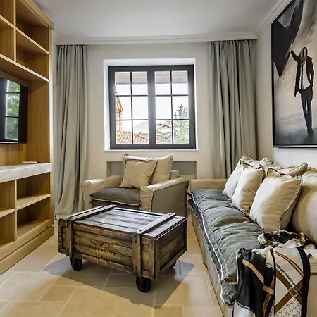Castro Mesembria Boutique