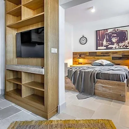 Castro Mesembria Boutique Nessebar