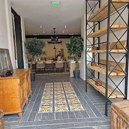 Castro Mesembria Boutique *