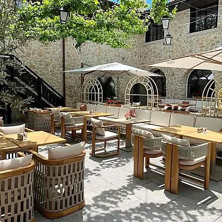Castro Mesembria Boutique Hotel