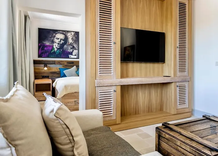 ホテル Castro Mesembria Boutique ネセバル