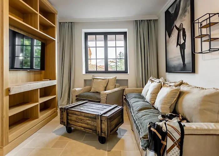 Castro Mesembria Boutique Nesebar