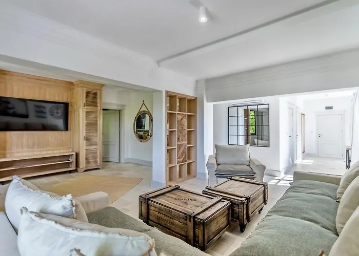 Castro Mesembria Boutique * ネセバル